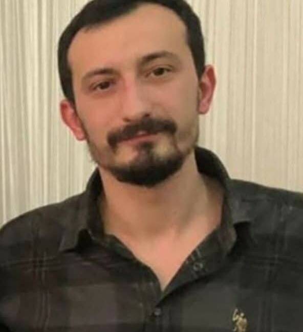 Denizli’de gece saatlerinde motosiklet ile otomobilin çarpışması sonucu meydana gelen