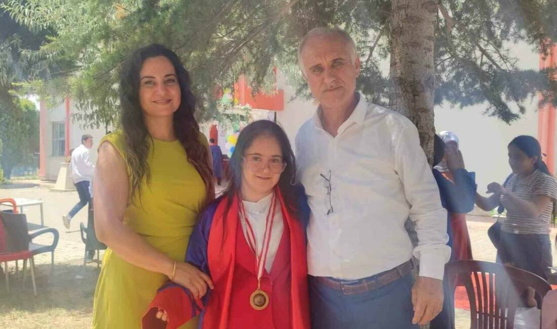 Kahramanmaraş’ta özel gereksinimli çocuklar, mezuniyet coşkusu yaşadı. Dulkadiroğlu İlçesi Özel