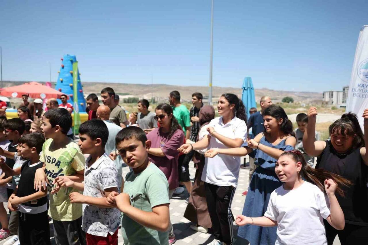 Kayseri Büyükşehir Belediyesi bünyesinde hizmet veren Spor A.Ş., özel çocuklara