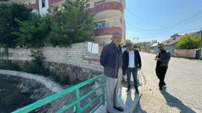 Patnos Belediye Başkanı Abdulhalık Taşkın, sabah mesaisine İnönü Mahallesi’nde devam