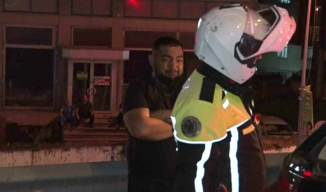 Pendik’te 6 aracın karıştığı zincirleme kaza sonucu biri çocuk 5