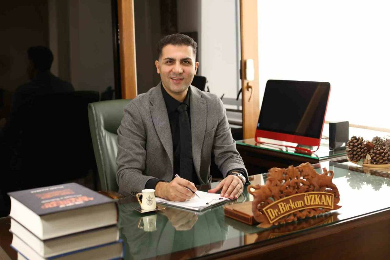 Ağız, Diş ve Çene Cerrahisi Uzmanı Prof. Dr. Birkan Taha