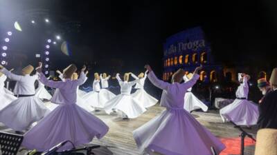 - Kültür ve Turizm Bakan Yardımcısı Gökhan Yazgı:
- "Kolezyum'un o