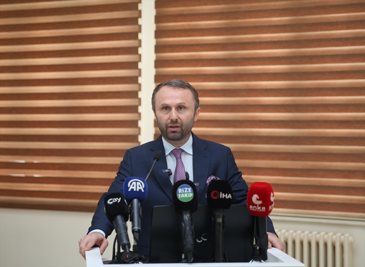 - Rektör Prof. Dr. Yusuf Yılmaz:
- "Yozgat'ta üniversitemiz adına yaklaşık
