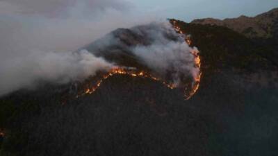 DENİZLİ (İHA) – Denizli’nin Honaz ilçesinde yıldırım düşmesi sonucu iki