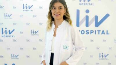 Doğru zamanda güneşlenmeye dikkat çeken Aile Hekimi Uzman Dr. Tuba