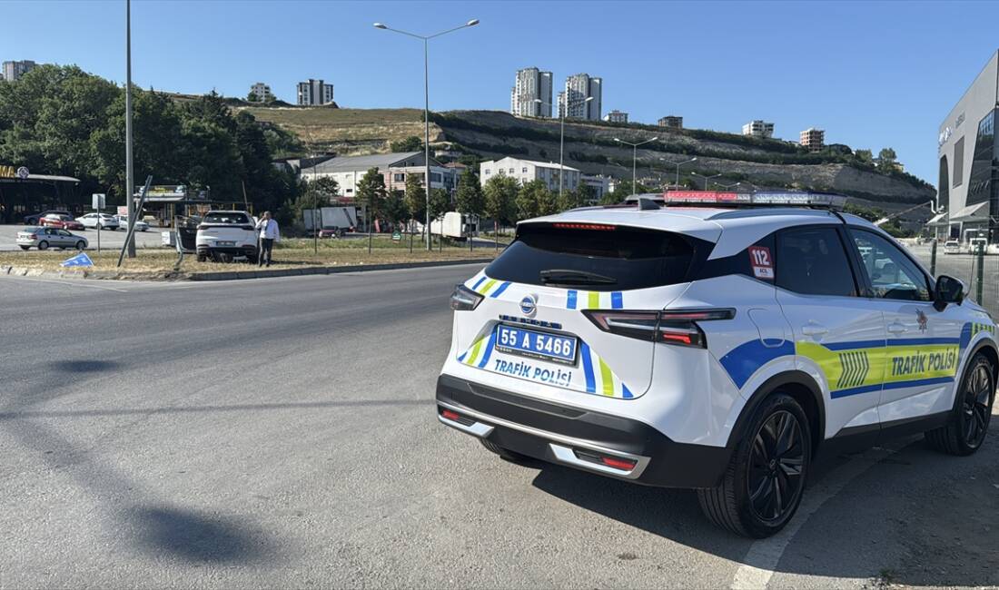 SAMSUN (AA) – Samsun’un Atakum ilçesinde cip ile otomobilin çarpışması