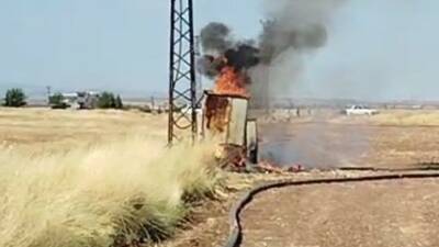Şanlıurfa’nın Viranşehir ilçesinde tarım sulamasında kullanılan trafoda çıkan yangın korkuttu.