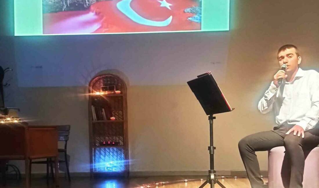 Manisa’nın Sarıgöl ilçesinde öğretmenler tarafından ilk kez düzenlenen “Şiirle Buluşma”