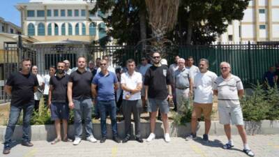 Antalya’da filo şirketlerinden kiralanan 73 aracı satarak yaklaşık 120 milyon