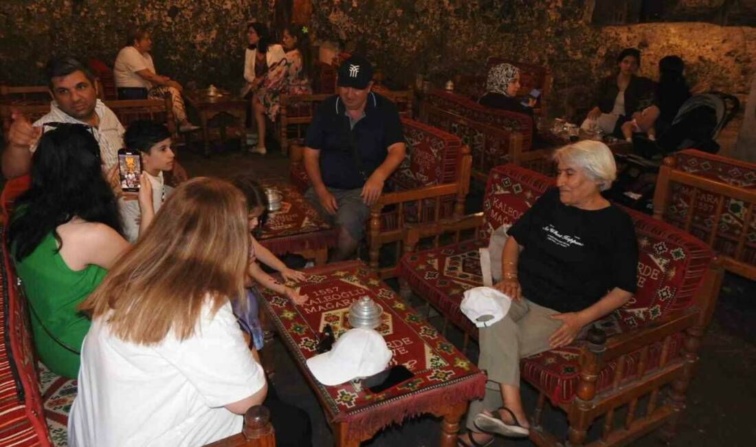 Hava sıcaklığının zaman zaman 40 dereceyi bulduğu Gaziantep’te sıcaktan iyice