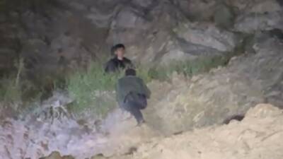 Siirt’in Pervari ilçesinde hayvan otlatırken kayalıktan düşen çocuk yaralandı. Olay,