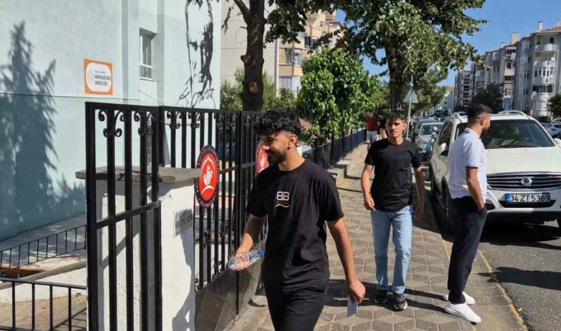 Yükseköğretim Kurumları Sınavı’nın (YKS) ikinci oturumu olan Alan Yeterlilik Testi’ne