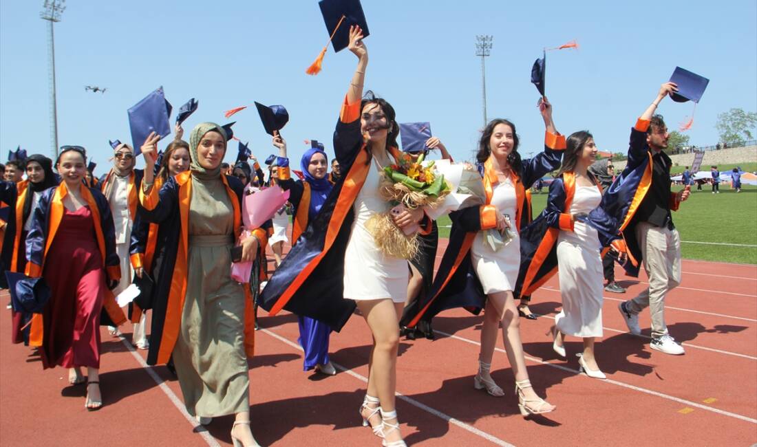 SİNOP (AA) – Sinop Üniversitesinin 2024-2025 akademik yılı mezuniyet töreninde,