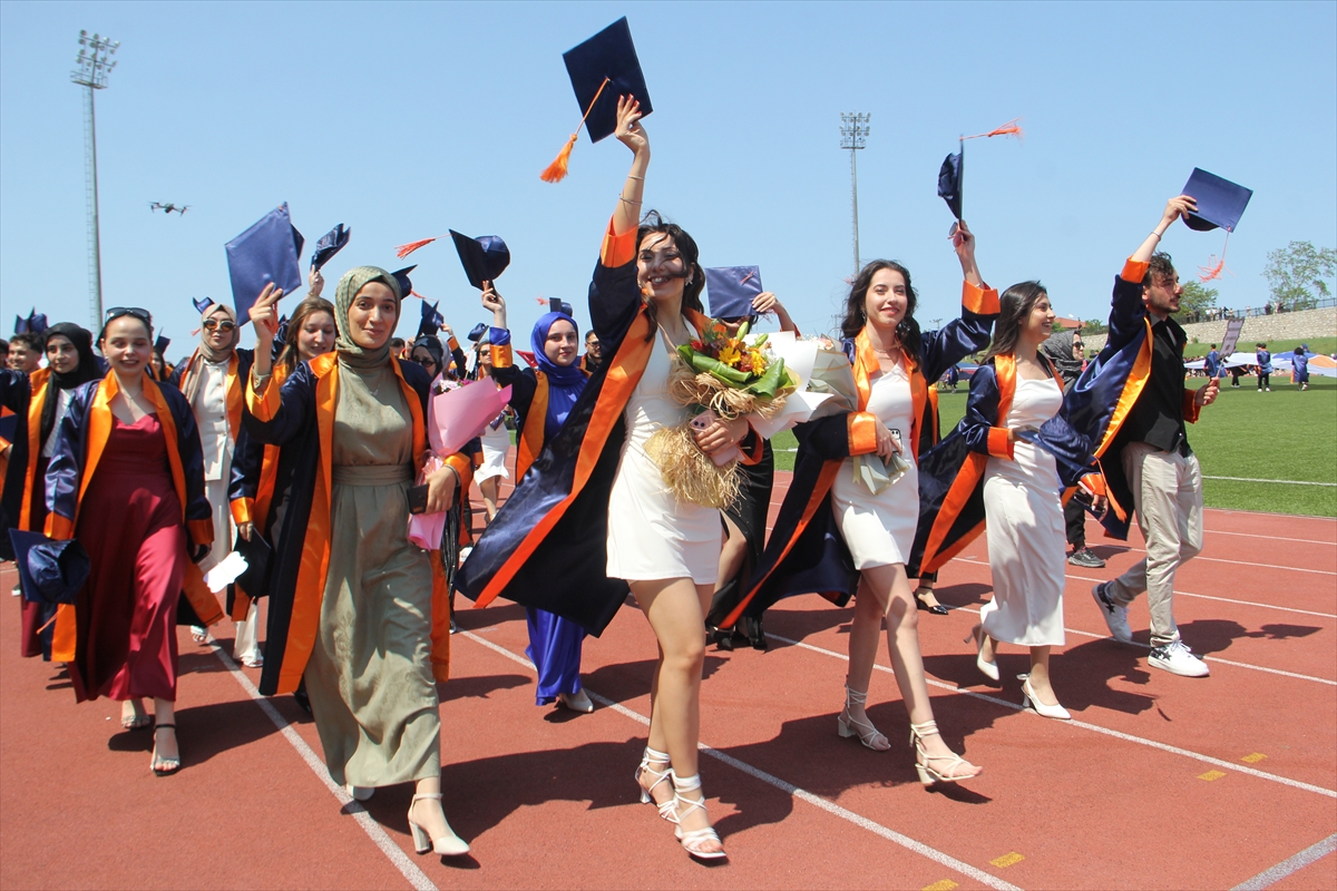 SİNOP (AA) – Sinop Üniversitesinin 2024-2025 akademik yılı mezuniyet töreninde,