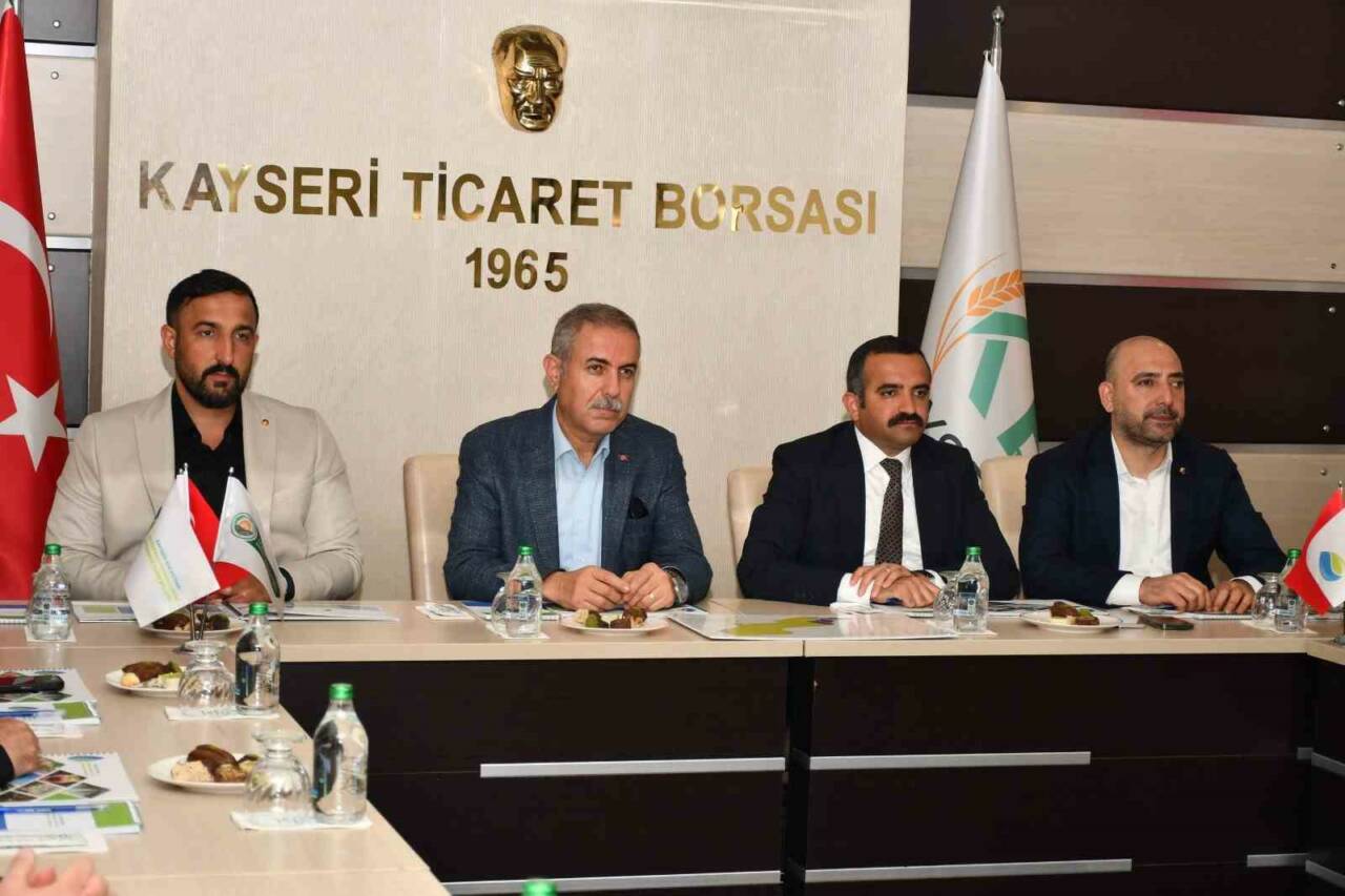 Kayseri Valiliği ve Ticaret Borsasının ev sahipliğinde kente gelen Sivas