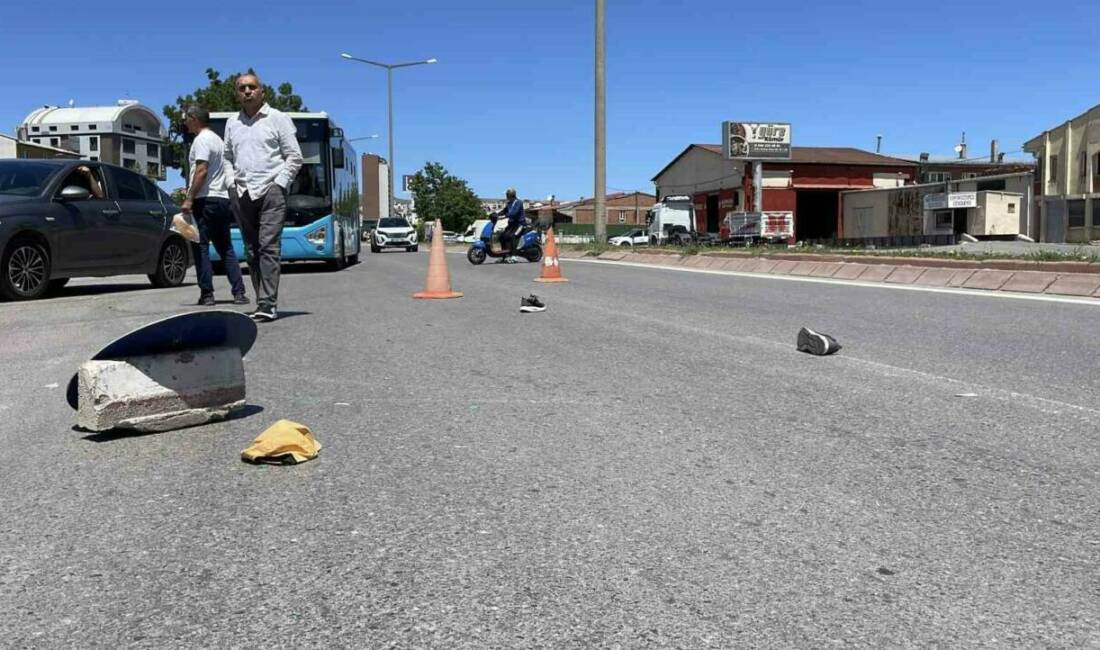 Sivas’ta bir nakliye kamyonun çarpması sonucu ağır yaralanan yaya, hastanede