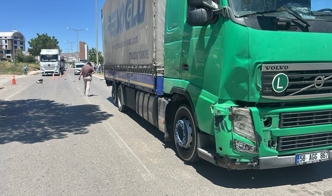 - Kaza anı bir iş yerinin güvenlik kamerasınca kaydedildi