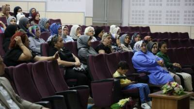 Kartepe’de düzenlenen “Suyun insan sağlığı için önemi ve neden su