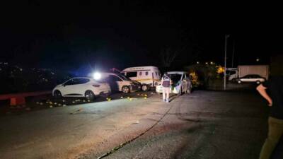 Sarıyer’de tartıştığı nişanlısını kafasından tabancayla vuran adam olay yerinden kaçtı.