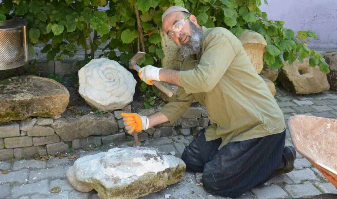 Ordu’nun Ünye ilçesinde yaşayan Muzaffer Sönmez, çocukluk yıllarından itibaren taş