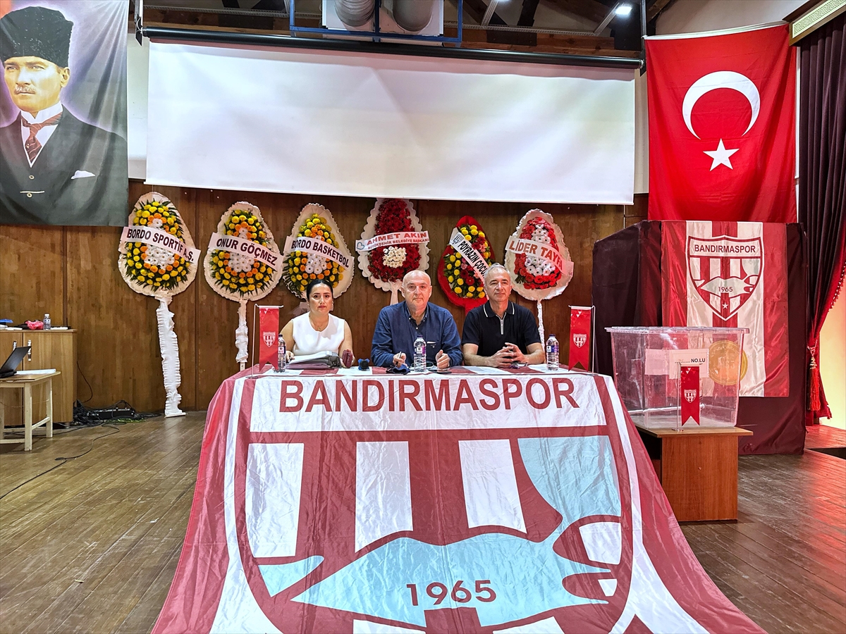 BALIKESİR (AA)- Teksüt Bandırmaspor Kulübünün gerçekleştirilen olağanüstü genel kurul toplantısının