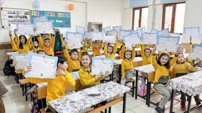 Milli Eğitim Bakanlığına (MEB) bağlı ilk ve ortaöğretim kurumlarındaki yaklaşık