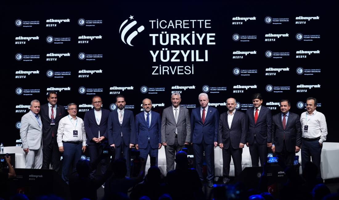 - Türkiye İhracatçılar Meclisi Başkanı Mustafa Gültepe:
- "İhracatımızı geleceğe hazırlayan