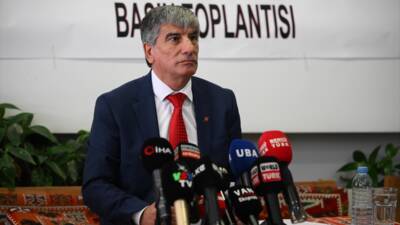 - "Amacımız Vanspor FK'yi Süper Lig'e çıkarmaktır. Allah nasip ederse