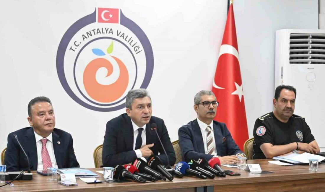 Antalya Valisi Hulusi Şahin’in başkanlığında düzenlenen Turizm Güvenliği Toplantısı’nda, Muğla’daki