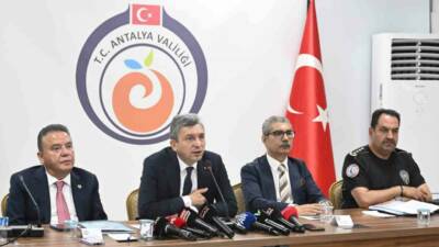 Antalya Valisi Hulusi Şahin’in başkanlığında düzenlenen Turizm Güvenliği Toplantısı’nda, Muğla’daki