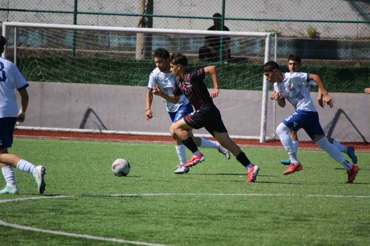 Karabük’te 4 gün sürecek U-17 Türkiye Futbol Şampiyonası 1. Kademe