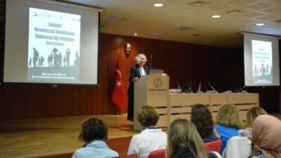 Anadolu Üniversitesi Kadın ve Aile Çalışmaları Uygulama ve Araştırma Merkezi