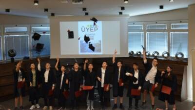 Anadolu Üniversitesi Üstün Yetenekliler Eğitim Programları Uygulama ve Araştırma Merkezi