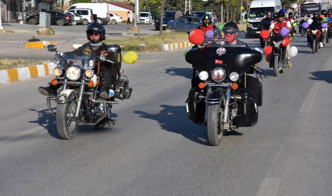 VAN (AA) – Van Moto Seyyahiler Kulübü öncülüğünde düzenlenen etkinlikte,