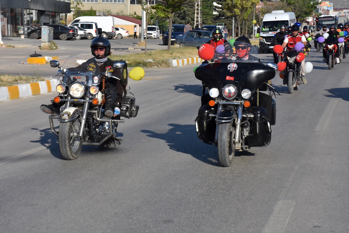 VAN (AA) – Van Moto Seyyahiler Kulübü öncülüğünde düzenlenen etkinlikte,