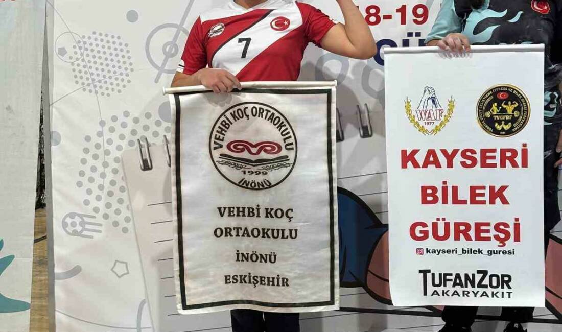 Gümüşhane’de yapılan Bilek Güreşi Yıldız Kızlar Türkiye Şampiyonası’nda Vehbi Koç