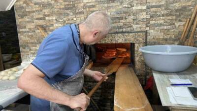 Eskişehir’de pidecilik yapan Mustafa Çubuk, yıllardır başında çalıştığı ve yaklaşık
