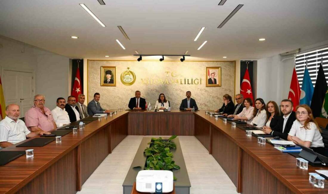 Yalova Valisi Hülya Kaya başkanlığında gerçekleştirilen toplantıda kentte yapımı devam