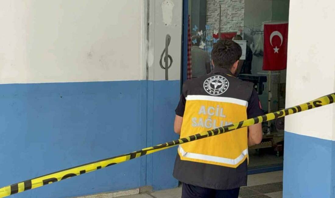 Düzce’de yaşlı adam bıçak bilediği dükkanında ölü bulundu. Olay, Bahçeşehir