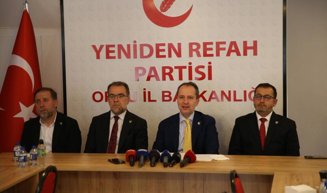GİRESUN (AA) – Yeniden Refah Partisi Genel Başkanı Fatih Erbakan,