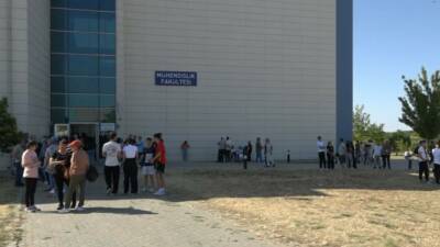 Yükseköğretim Kurumları Sınavı’nın (YKS) ikinci oturumu olan Alan Yeterlilik Testi