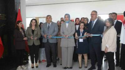 Afyonkarahisar Olgunlaşma Enstitüsü, Hayat Boyu Öğrenme Haftası kapsamında düzenlediği sergiyle,