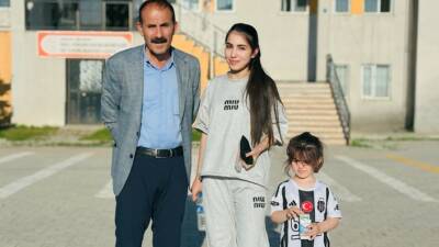 Hakkari’nin Yüksekova ilçesinde düzenlenen Yükseköğretim Kurumları Sınavı (YKS) Yabancı Dil