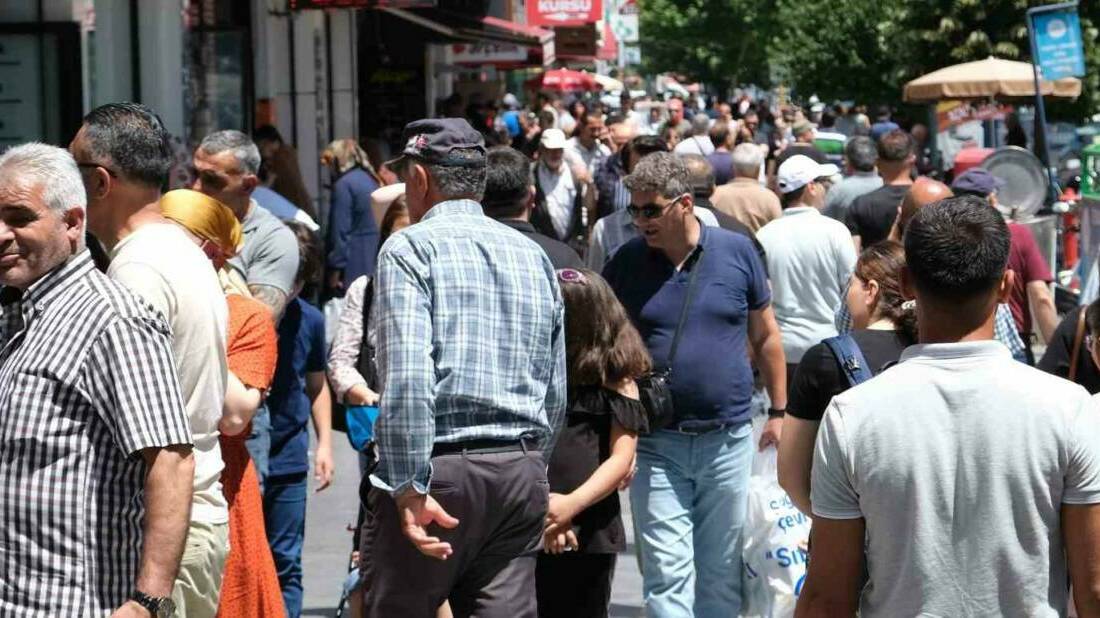 Yurt dışından Türkiye’ye göç edenlerin sayısı 2024 yılında, bir önceki