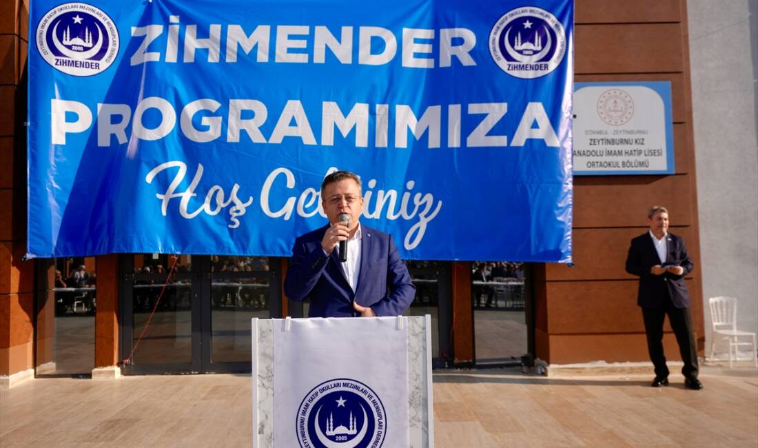 İSTANBUL (AA) – Zeytinburnu İmam Hatip Okulları Mezunları ve Mensupları