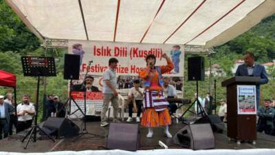 Giresun’un Çanakçı ilçesine bağlı Kuşköy köyünde, 26. Uluslararası Kuşdili Festivali