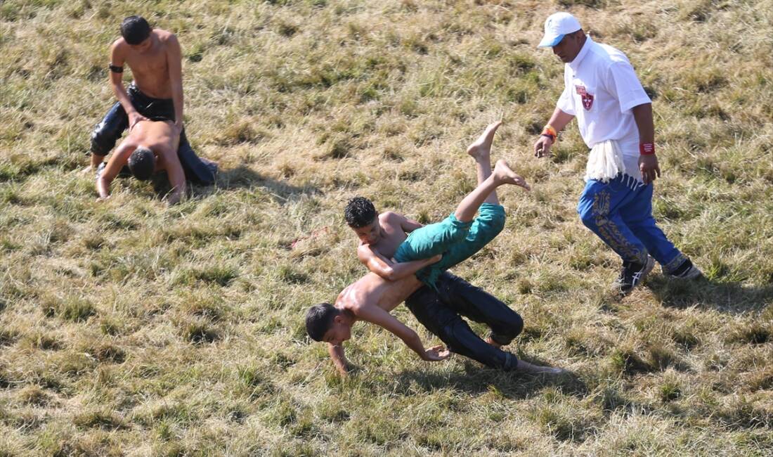 EDIRNE (AA) – 664. Tarihi Kırkpınar Yağlı Güreşleri’nin son günü,