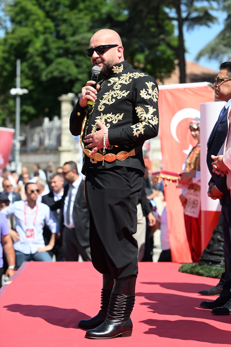 EDİRNE (AA) – Tarihi Kırkpınar Yağlı Güreşleri’nin önemli ritüellerinden “ağa