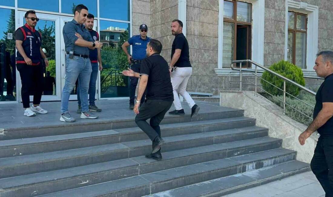 Adıyaman Belediye Başkanı Abdurrahman Tutdere ve Başkan Yardımcısı Ceyhan Kayhan